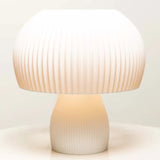 Luminária Âmbar — design atemporal com iluminação suave