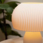 Luminária Âmbar Trekko — detalhe do design em impressão 3D